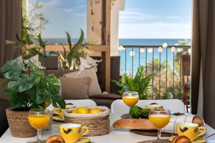 Image No.30-3 Bed Apartment for sale