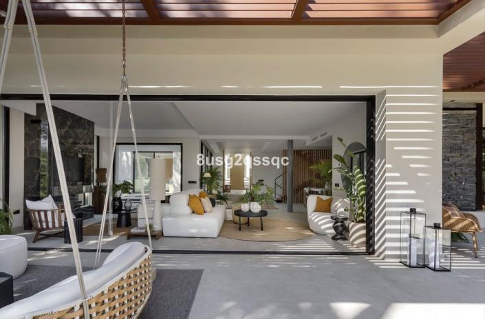 Image No.28-6 Bed Villa / Detached for sale