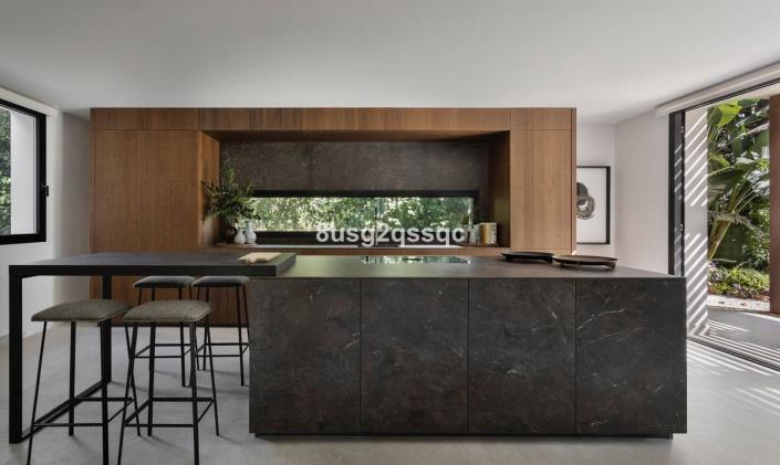 Image No.43-6 Bed Villa / Detached for sale