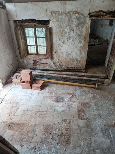 Image No.9-5 Bed Semi-Detached for sale