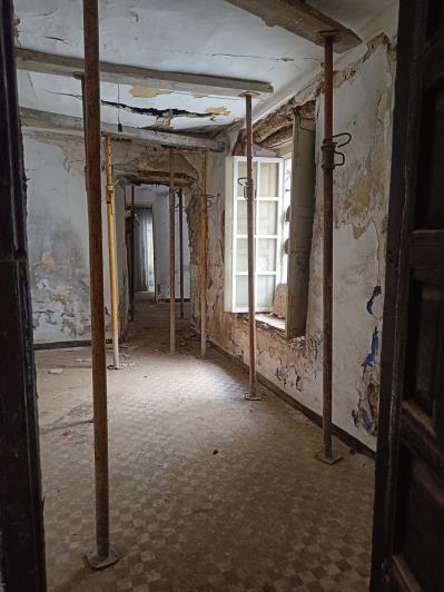 Image No.25-5 Bed Semi-Detached for sale