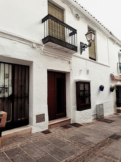 Image No.33-5 Bed Semi-Detached for sale