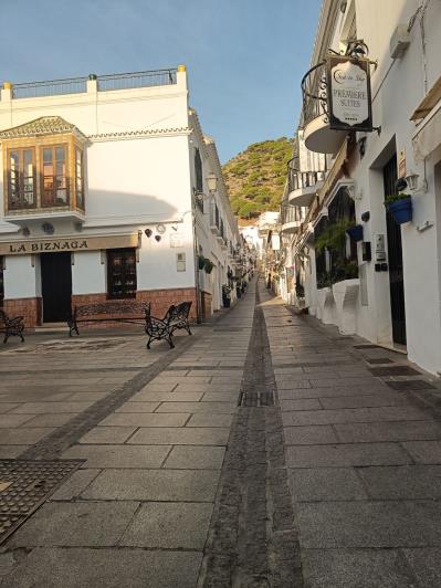 Image No.36-5 Bed Semi-Detached for sale