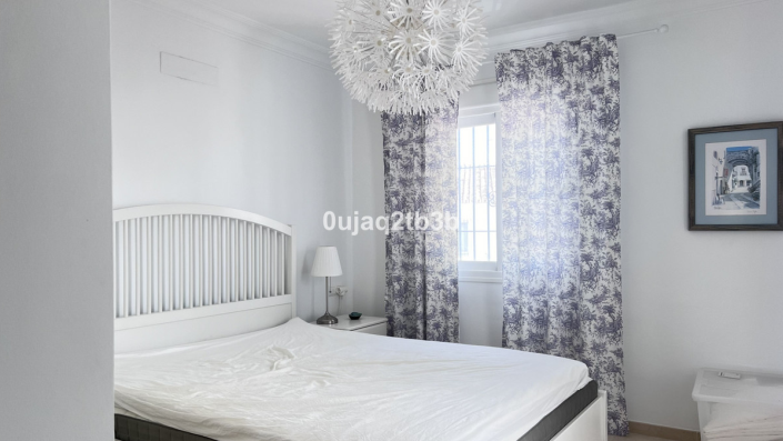 Image No.20-4 Bed Duplex for sale