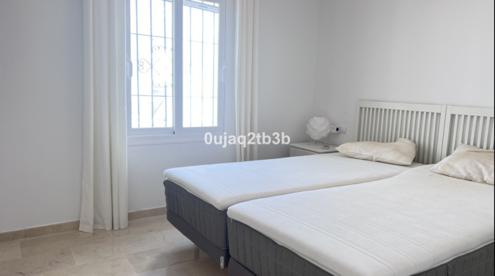 Image No.30-4 Bed Duplex for sale