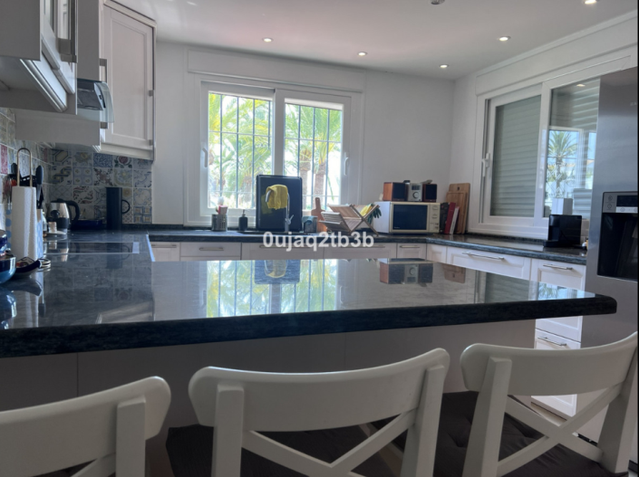 Image No.43-4 Bed Duplex for sale