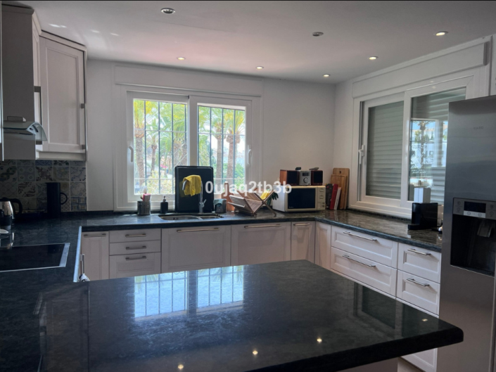 Image No.44-4 Bed Duplex for sale