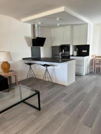 10-bb915d1cb19341576dcdc994b81ab9c5