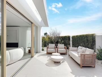 11-20939a0134ad724a8cb2a801094d15a4