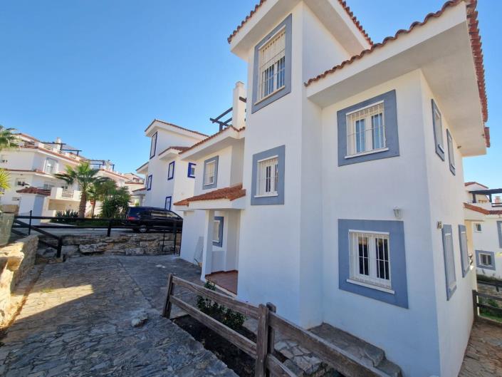 Image No.2-Villa / Détaché de 5 chambres à vendre à Manilva