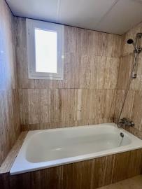 12-53013098fcab6c38b1379cd33298e050