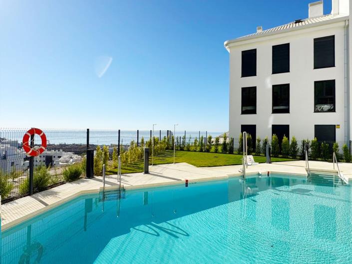 Image No.15-3 Bed Apartment for sale