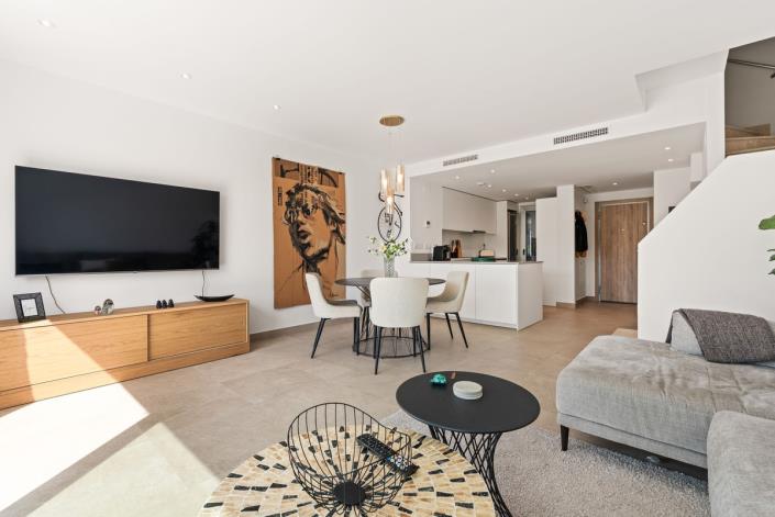 Image No.6-3 Bed Townhouse for sale