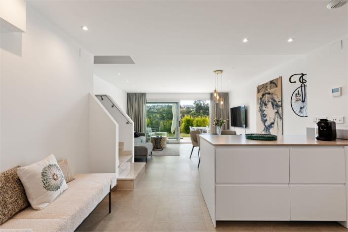 Image No.7-3 Bed Townhouse for sale