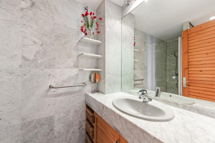 Image No.17-3 Bed Apartment for sale