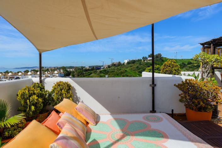 Image No.24-3 Bed Apartment for sale