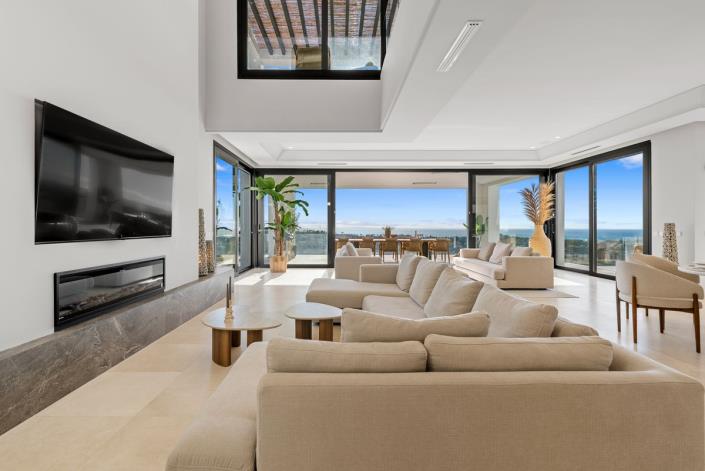 Image No.3-5 Bed Villa for sale