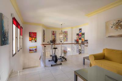 9-467d0cee5b725f3ef65f102a0c2e69c0