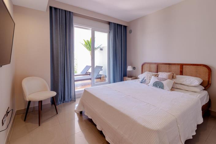 Image No.14-2 Bed Apartment for sale