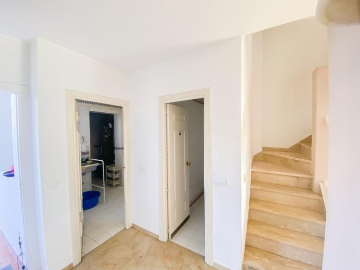 Image No.4-3 Bed Townhouse for sale