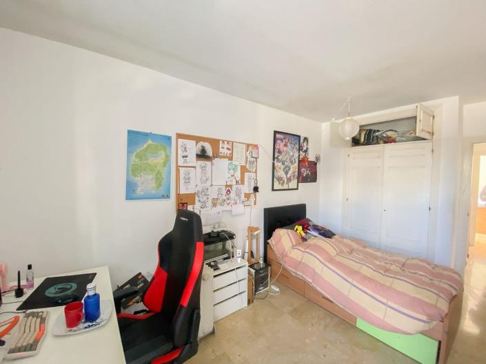 Image No.14-3 Bed Townhouse for sale