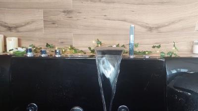 10-bb915d1cb19341576dcdc994b81ab9c5