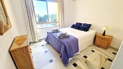 4-498bdfab4a7fcf25df40c2176acd63a0