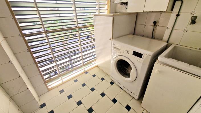 Image No.10-3 Bed Apartment for sale