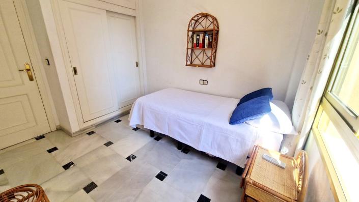 Image No.11-3 Bed Apartment for sale