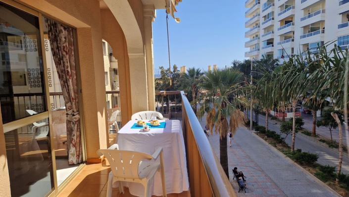 Image No.24-3 Bed Apartment for sale