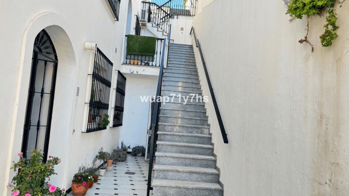 Image No.18-2 Bed Apartment for sale