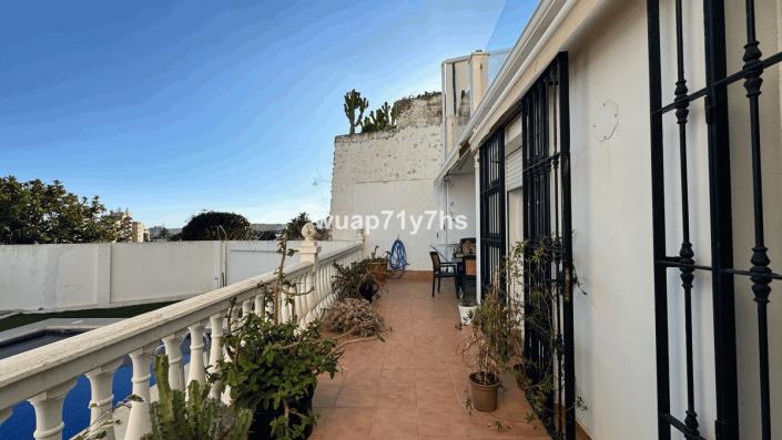 Image No.25-2 Bed Apartment for sale