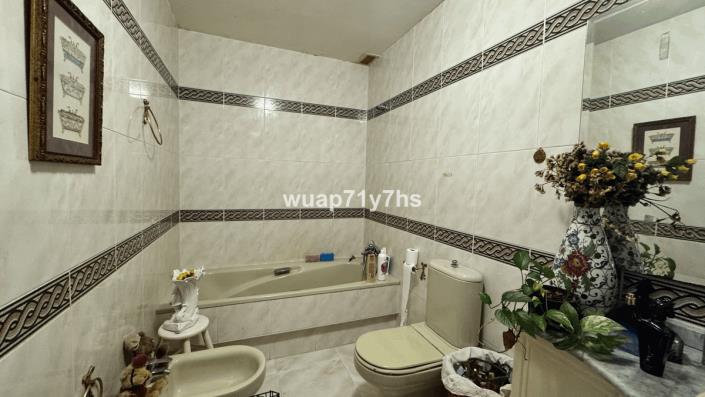 Image No.29-2 Bed Apartment for sale