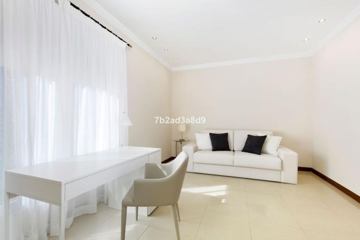 Image No.5-Villa / Détaché de 6 chambres à vendre à Sotogrande playa