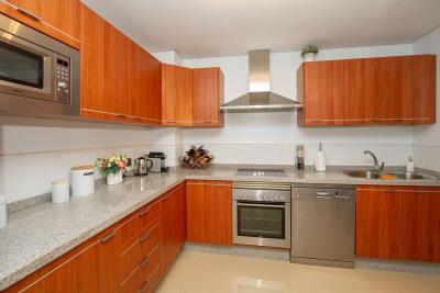 16-ec67b526875bf0124b6ce4328a754439