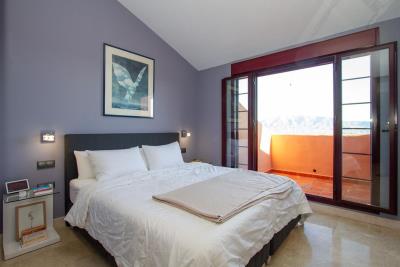 11-20939a0134ad724a8cb2a801094d15a4