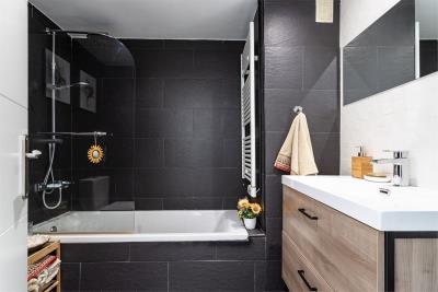 11-20939a0134ad724a8cb2a801094d15a4