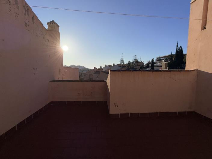 Image No.2-4 Bed Townhouse for sale