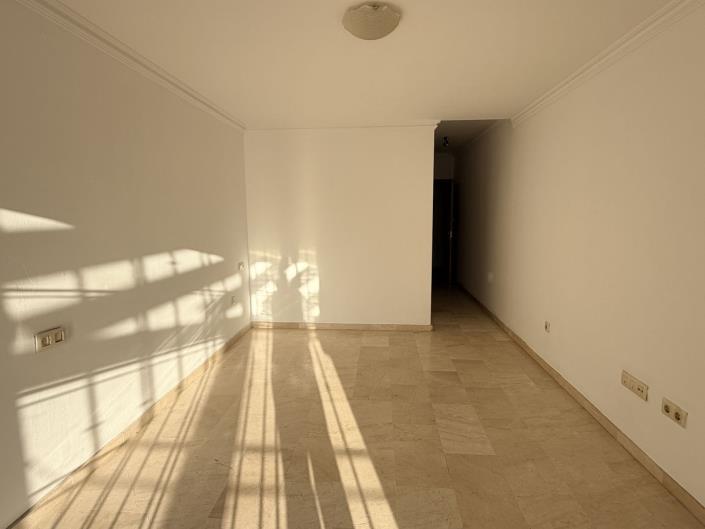 Image No.25-4 Bed Townhouse for sale