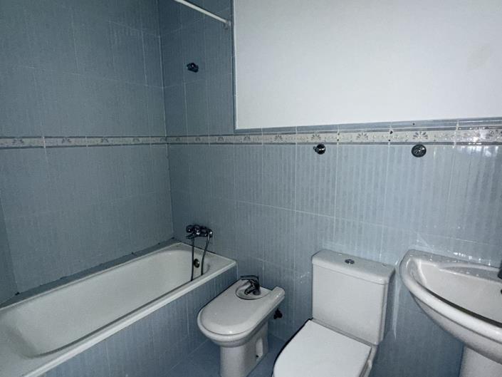 Image No.27-4 Bed Townhouse for sale