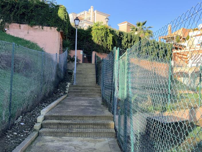 Image No.57-4 Bed Townhouse for sale