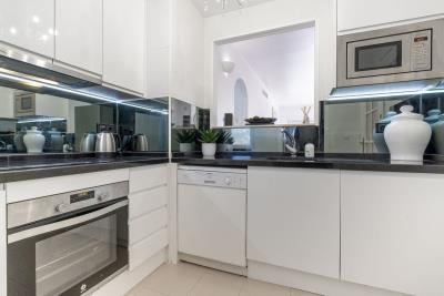 15-11d12f2f454f2f5e9b981fdd8b901d51