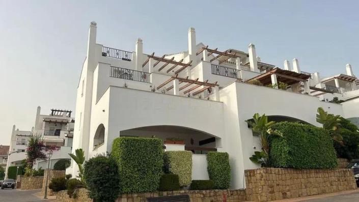 Image No.18-2 Bed Apartment for sale