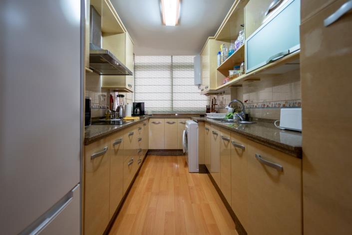 Image No.12-2 Bed Apartment for sale