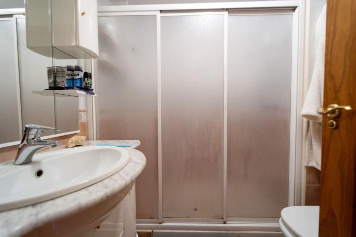 Image No.23-2 Bed Apartment for sale