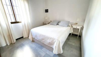 13-5fd73dea700db77384c091ca9818b1a9