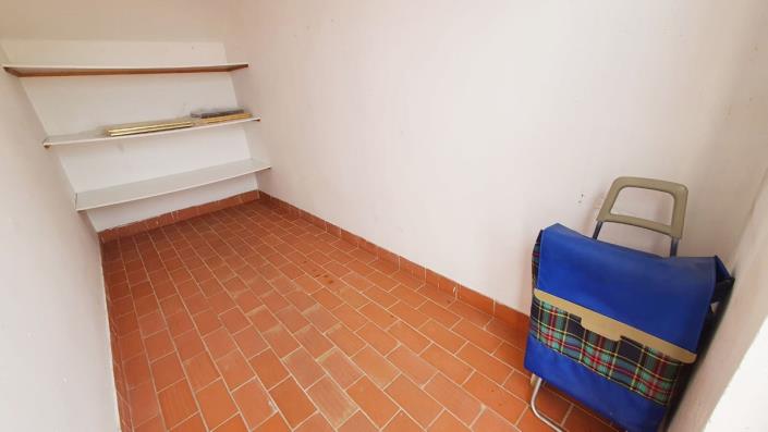 Image No.18-3 Bed Apartment for sale