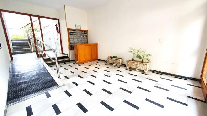 Image No.19-3 Bed Apartment for sale