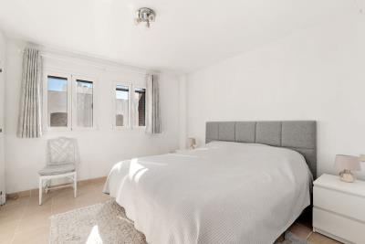 8-e64a9055bba3e77ac8aca3b893cdf826