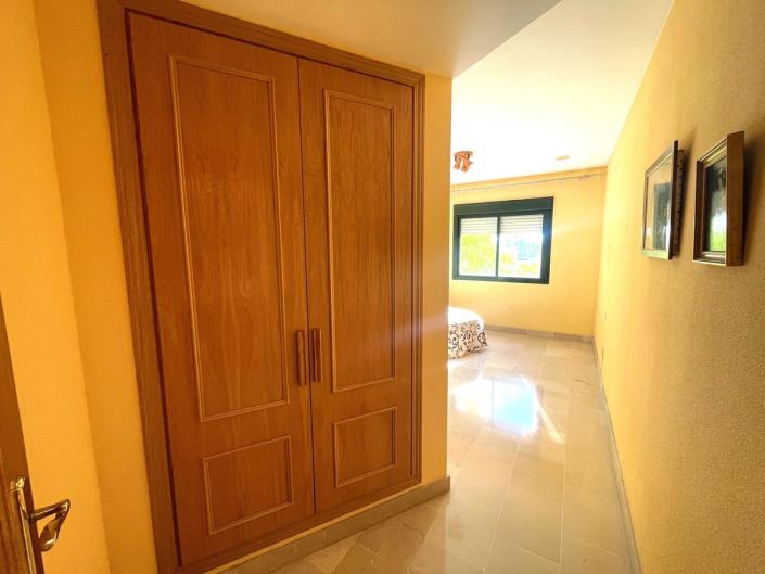 Image No.12-3 Bed Apartment for sale